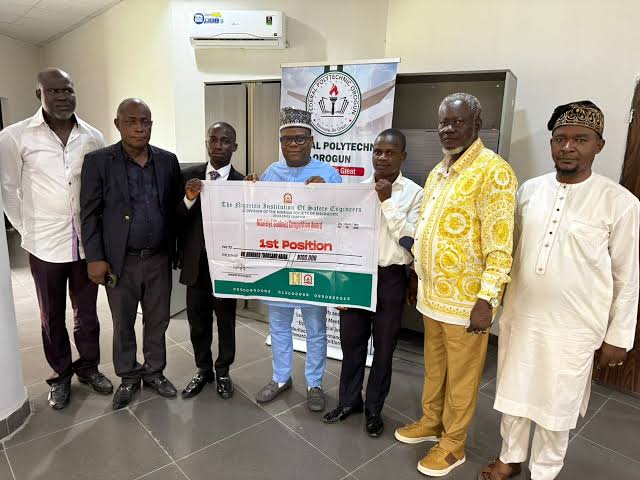 Official Institutional Presentation